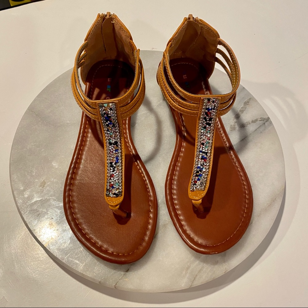 Sugar Foot Girls Sandals Youth Girls Size 4M  Grace IV Brown Flip Flip